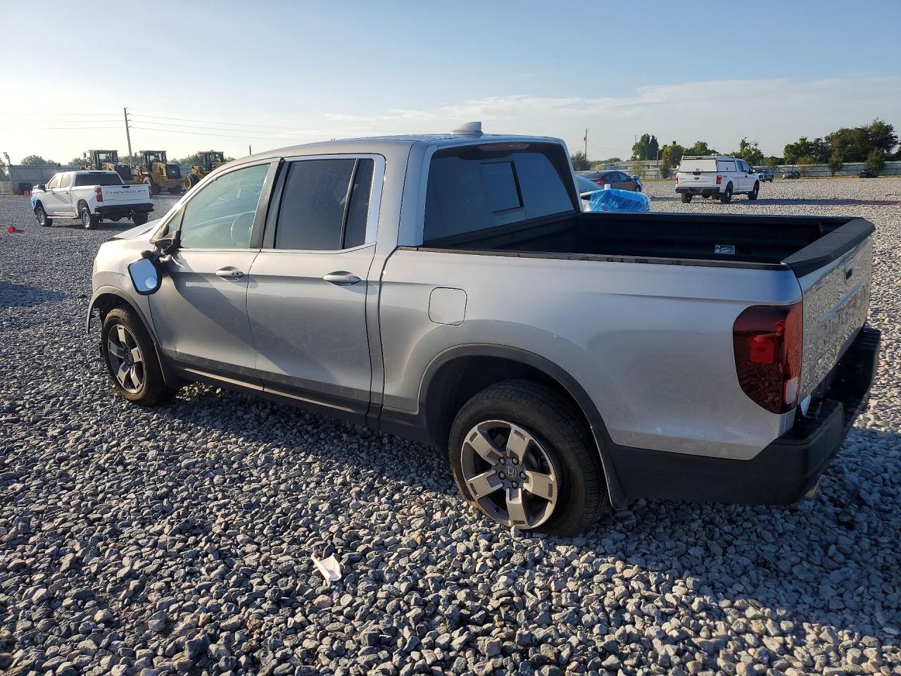 5FPYK3F57RB009401 · 2024 HONDA RIDGELINE · 2/13