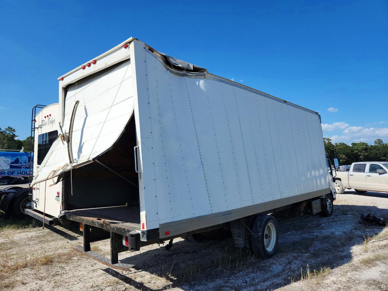 JALE5W164H7304625 · 2017 ISUZU NRR · 3/13