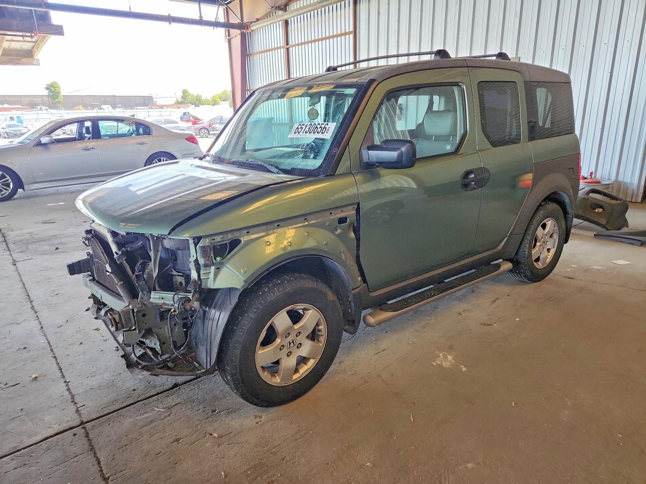 5J6YH28684L006577 · 2004 HONDA ELEMENT