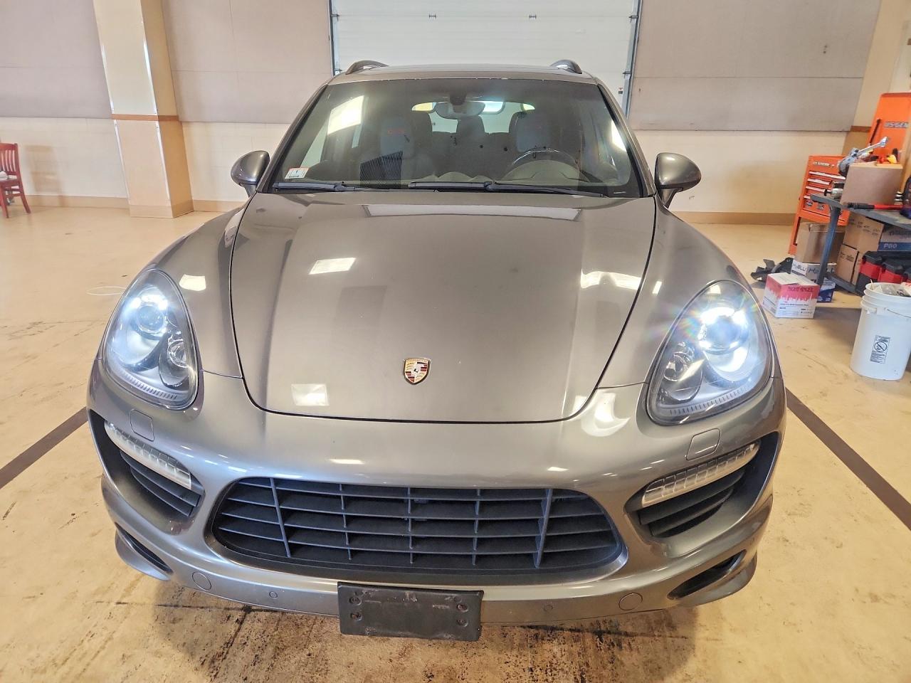 WP1AD2A20DLA77572 · 2013 PORSCHE CAYENNE · 5/12