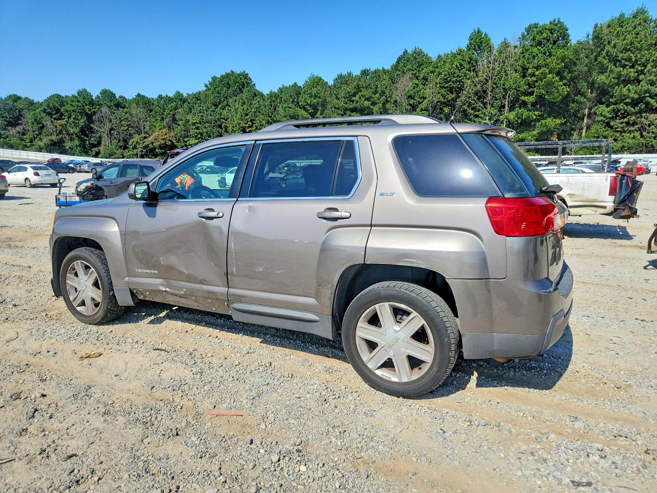2CTALUEC6B6365626 · 2011 GMC TERRAIN · 2/12