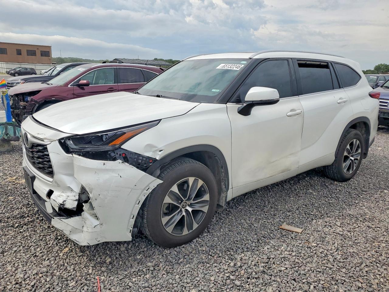5TDGZRBH8NS247184 · 2022 TOYOTA HIGHLANDER