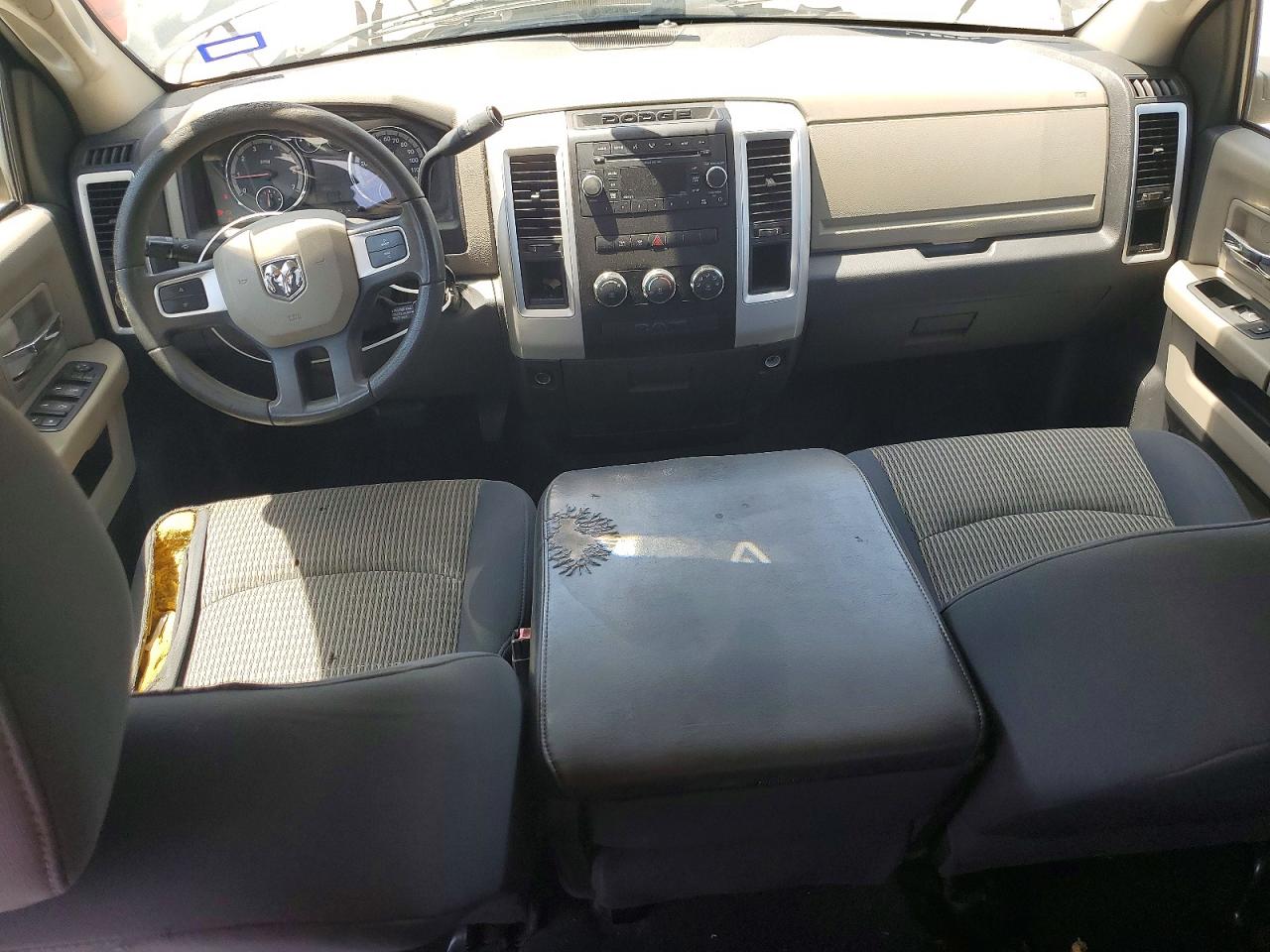 1D3HB18P09S742511 · 2009 DODGE RAM 1500 · 8/12