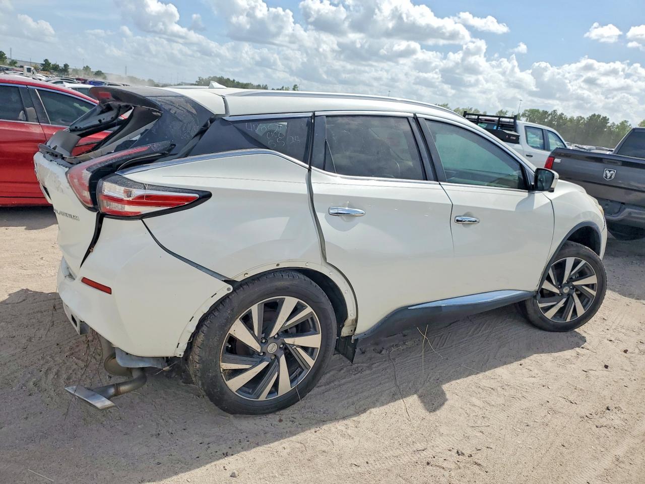 5N1AZ2MG9GN104444 · 2016 NISSAN MURANO · 3/13