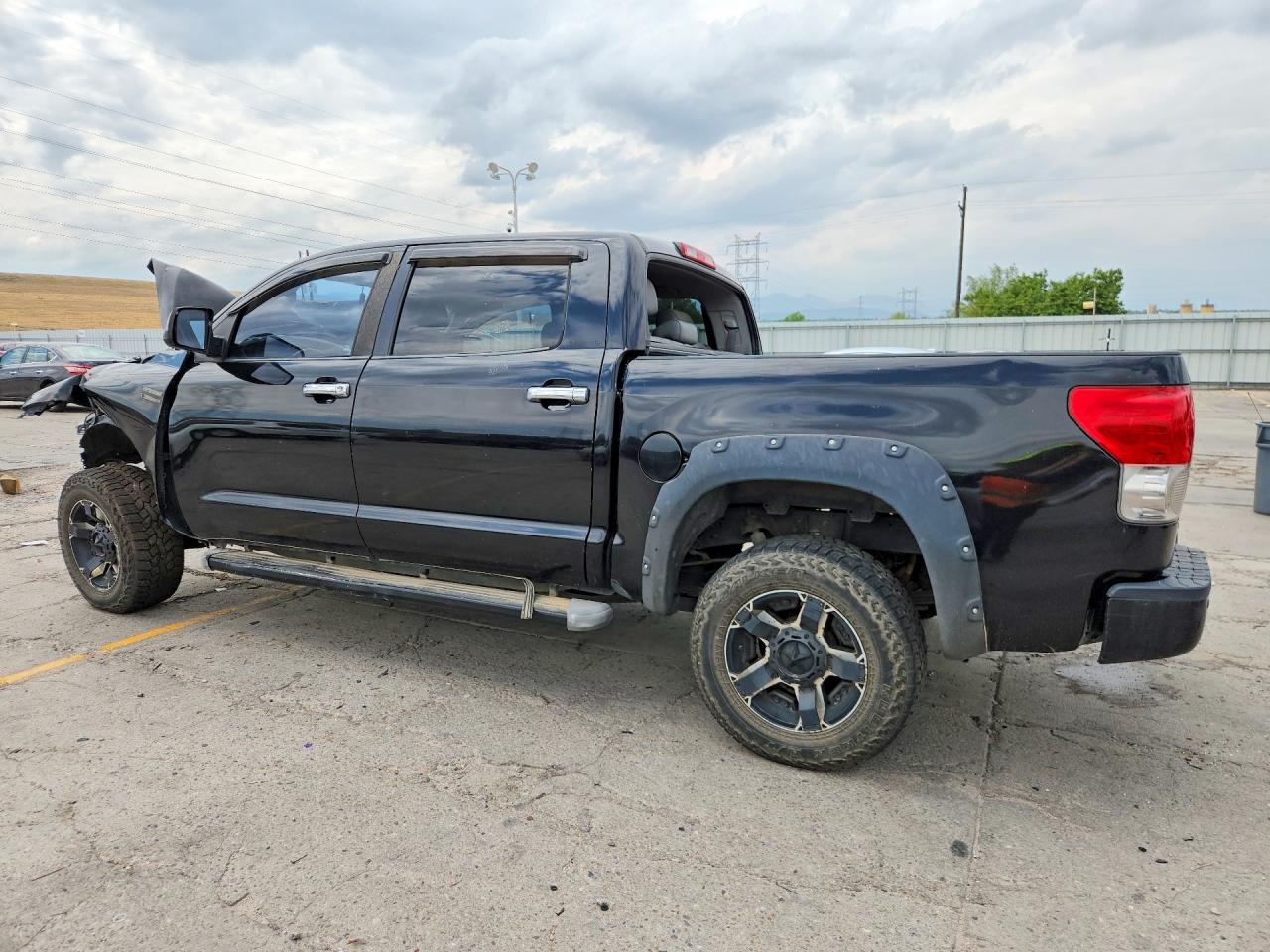 5TFDV58188X074587 · 2008 TOYOTA TUNDRA · 2/13
