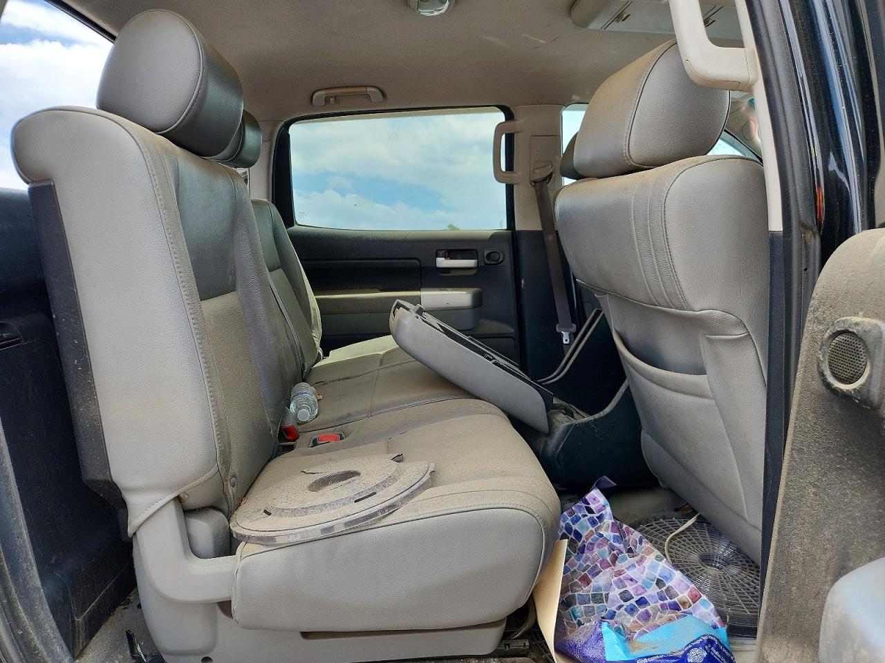 5TFDV58188X074587 · 2008 TOYOTA TUNDRA · 10/13