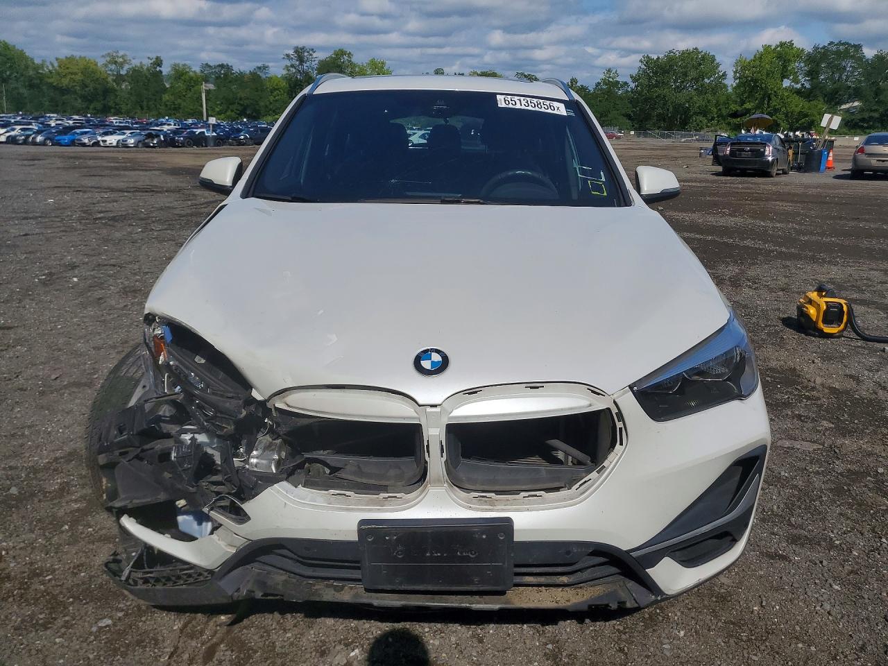 WBXJG9C04M5S32449 · 2021 BMW X1 · 5/14