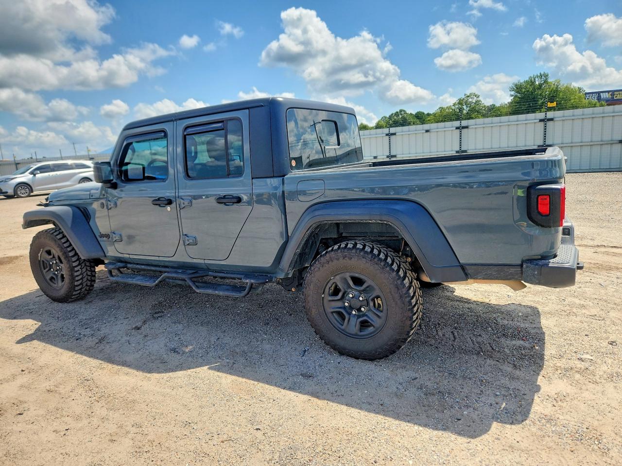 1C6PJTAGXSL549416 · 2025 JEEP GLADIATOR · 2/13