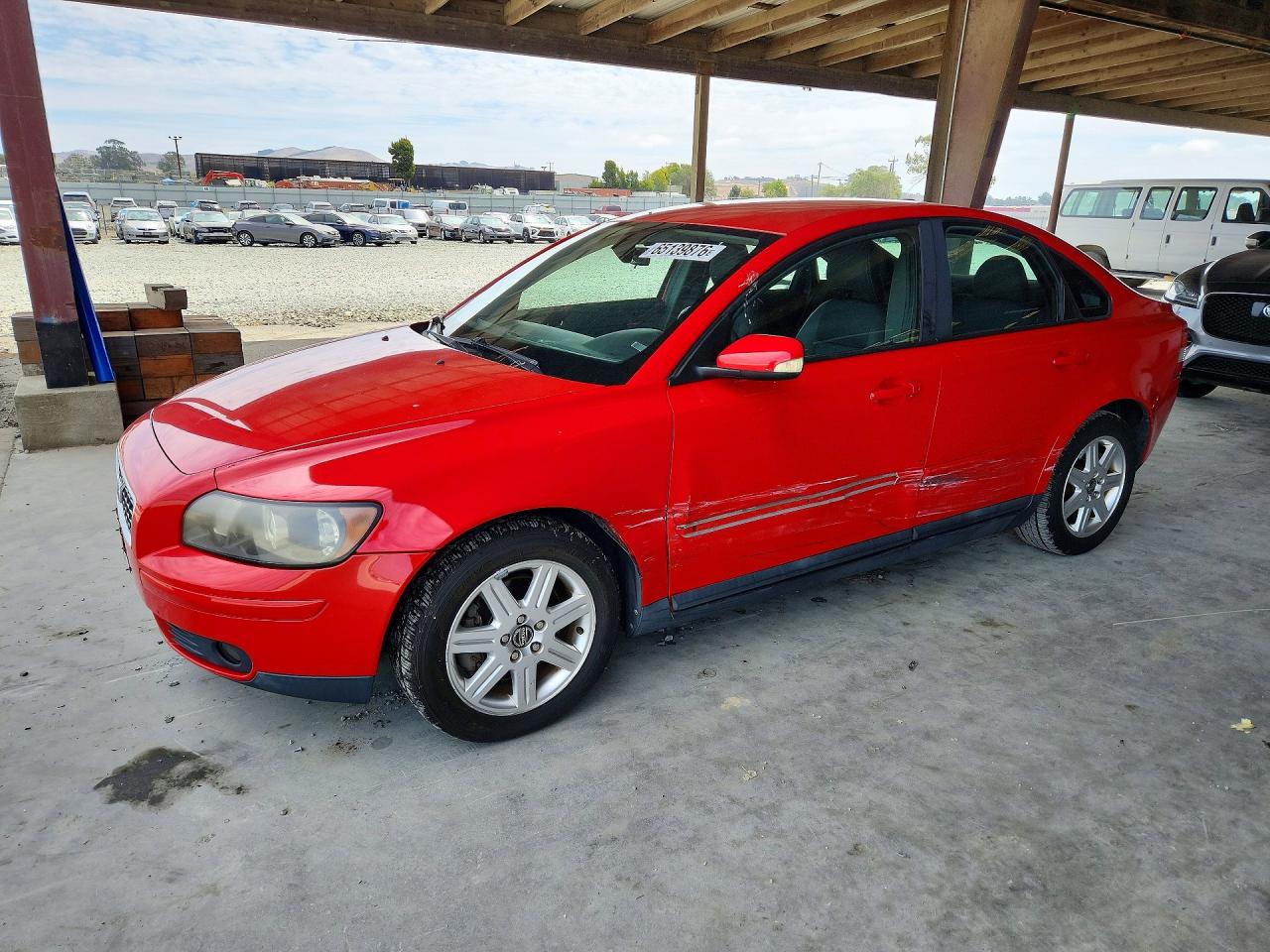 2005 VOLVO S40