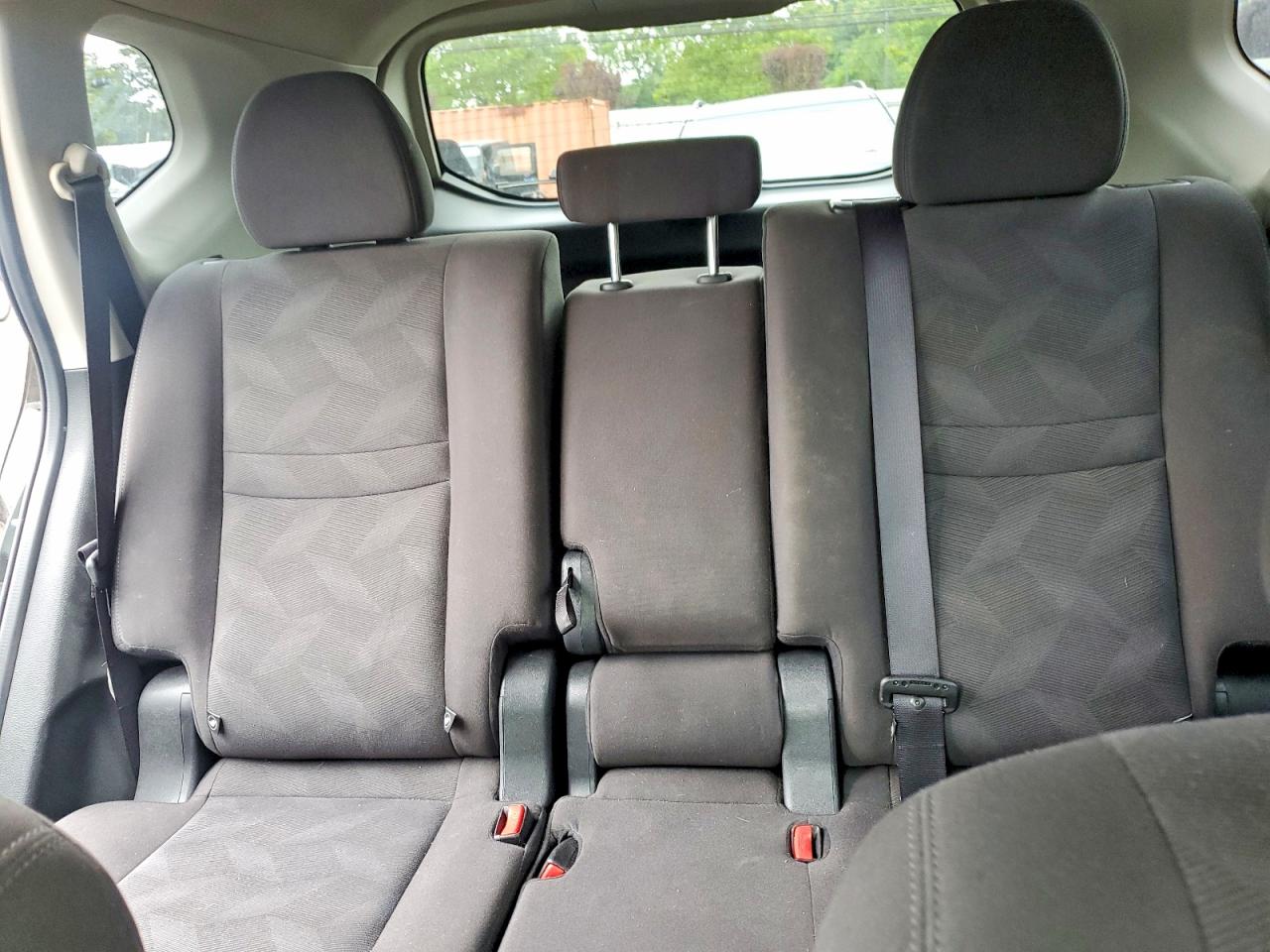 KNMAT2MV7GP660356 · 2016 NISSAN ROGUE · 10/13