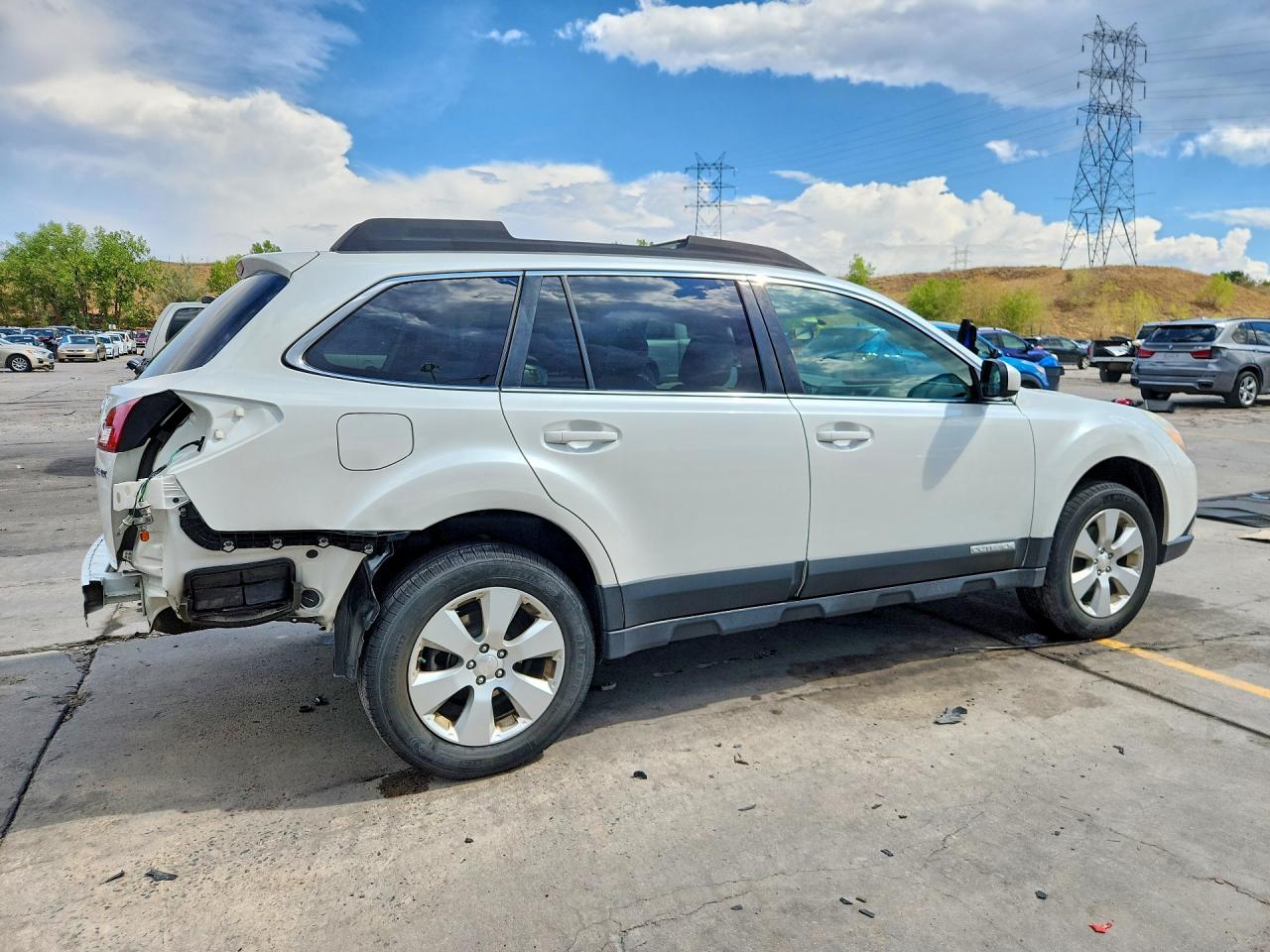 4S4BRCCC9C3276245 · 2012 SUBARU OUTBACK · 3/14