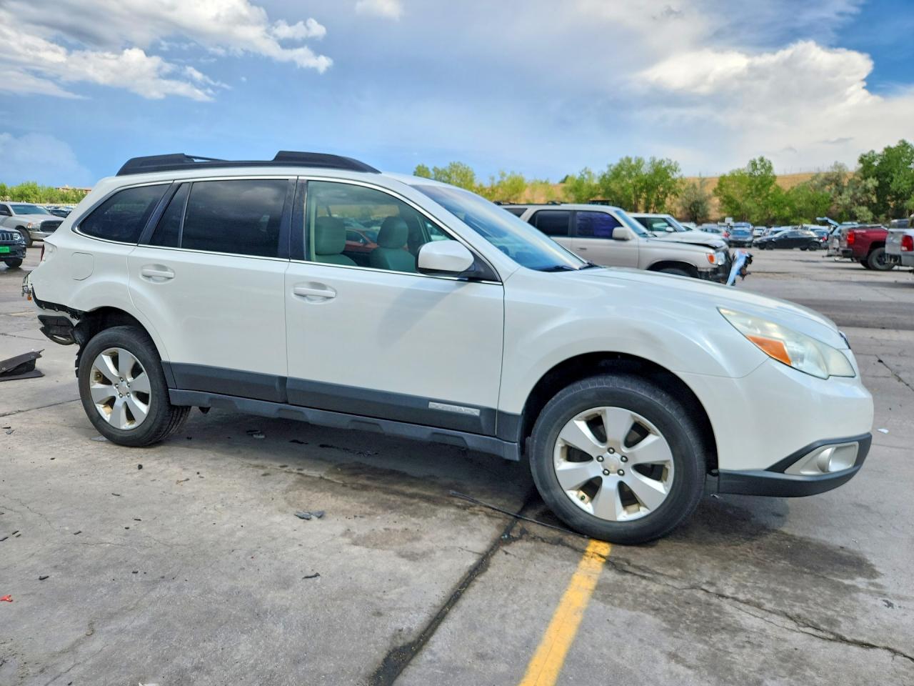 4S4BRCCC9C3276245 · 2012 SUBARU OUTBACK · 4/14