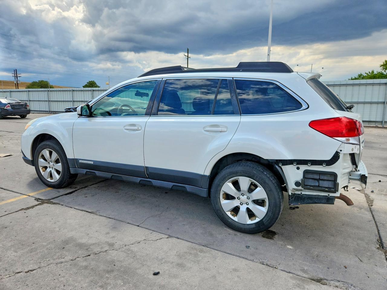 4S4BRCCC9C3276245 · 2012 SUBARU OUTBACK · 2/14
