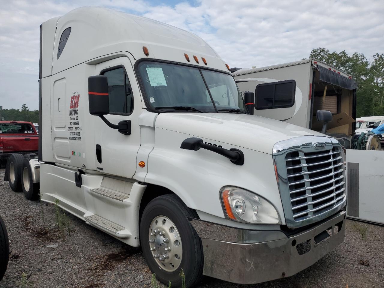 3AKJGLD56GSGW2259 · 2016 FREIGHTLINER CASCADIA 1