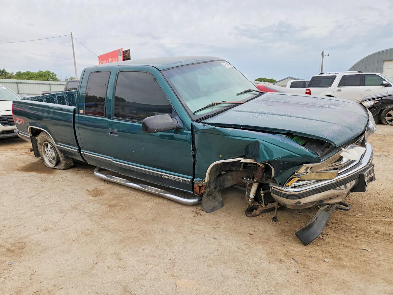 2GCEK19R0V1189168 · 1997 CHEVROLET GMT-400 · 4/12