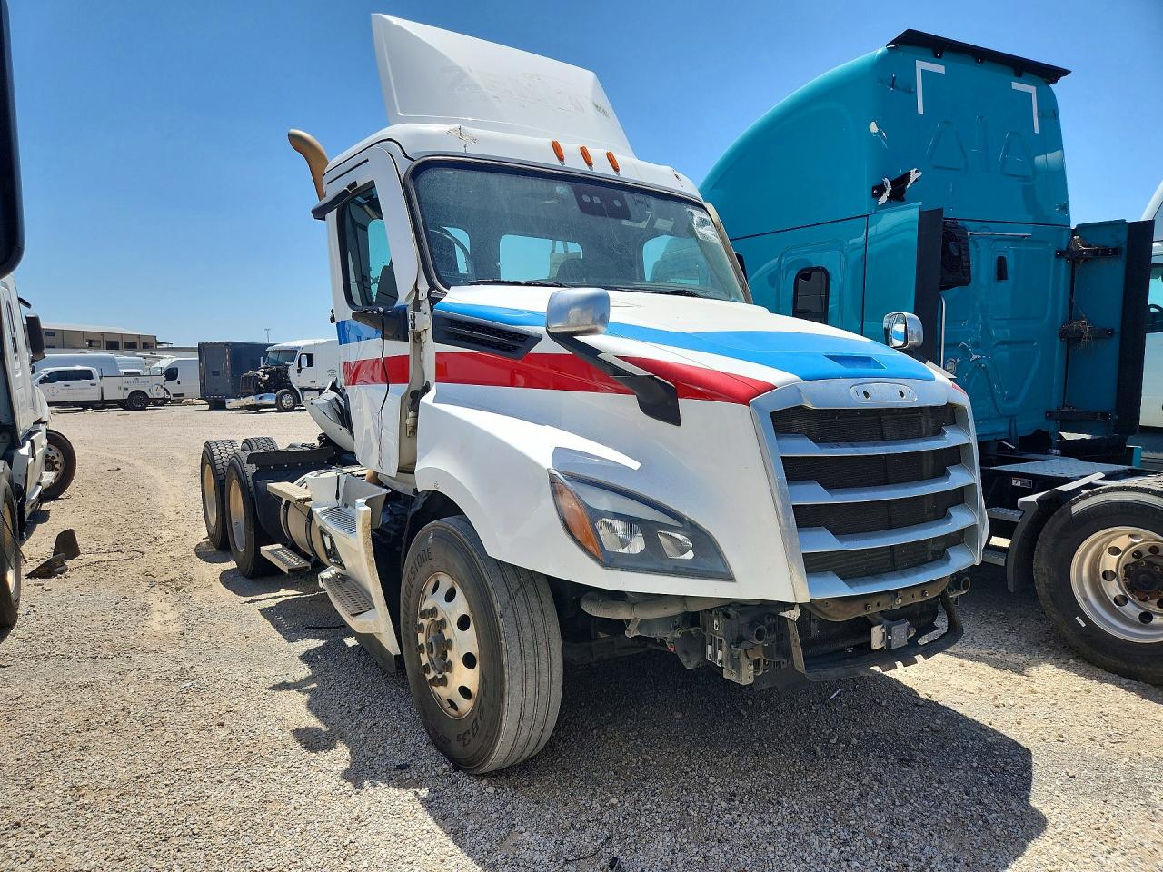 3AKJHLDR6MSMX5628 · 2021 FREIGHTLINER CASCADIA 126 · 4/13