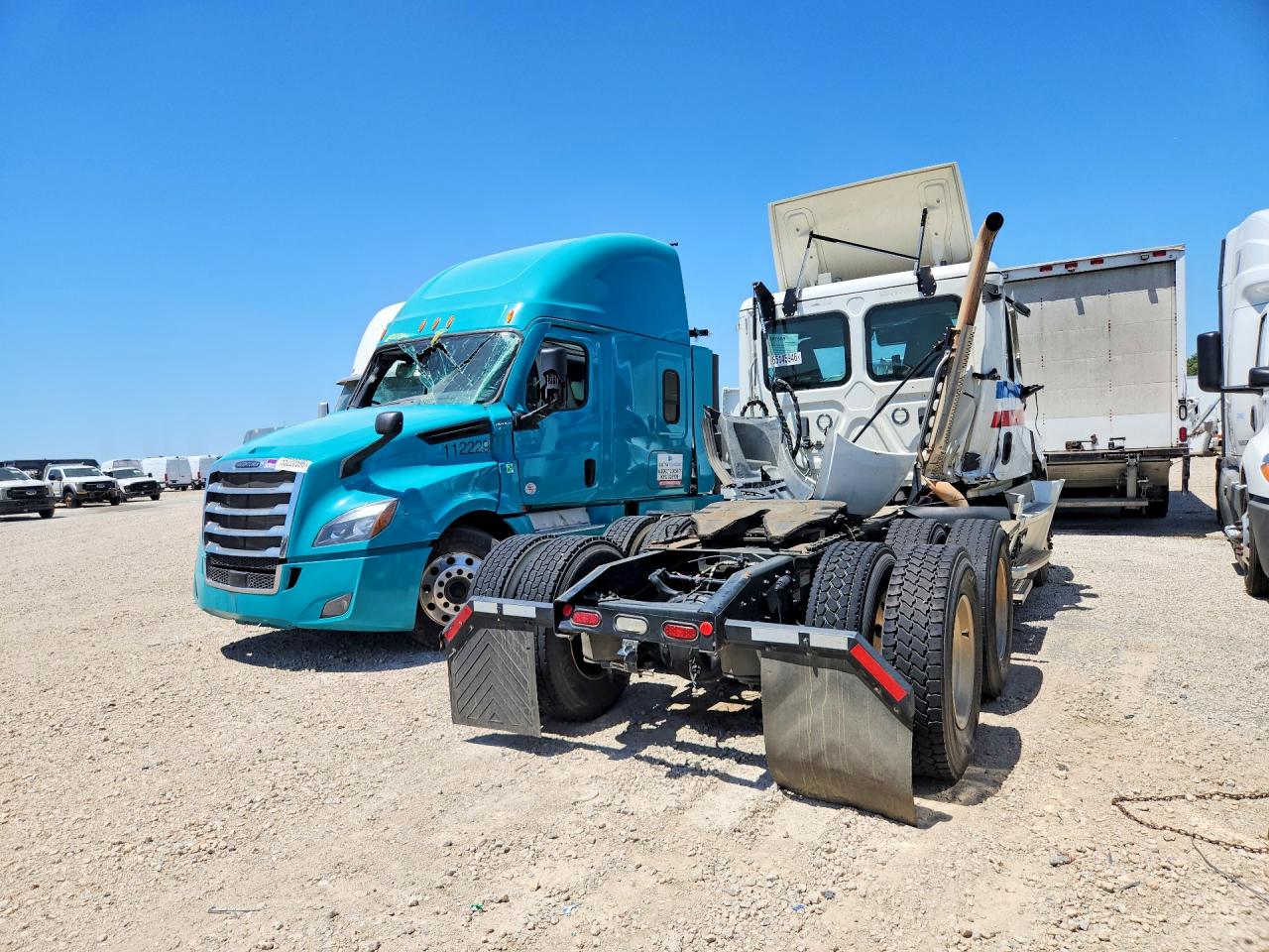 3AKJHLDR6MSMX5628 · 2021 FREIGHTLINER CASCADIA 126 · 3/13