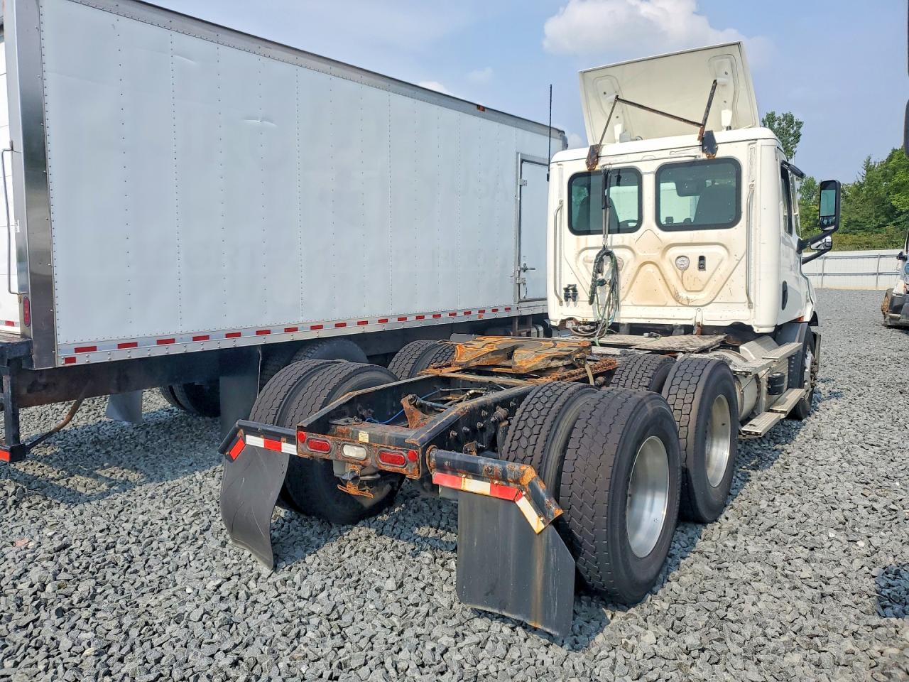 3AKJHTDV5NSNP0213 · 2022 FREIGHTLINER CASCADIA 116 · 3/13