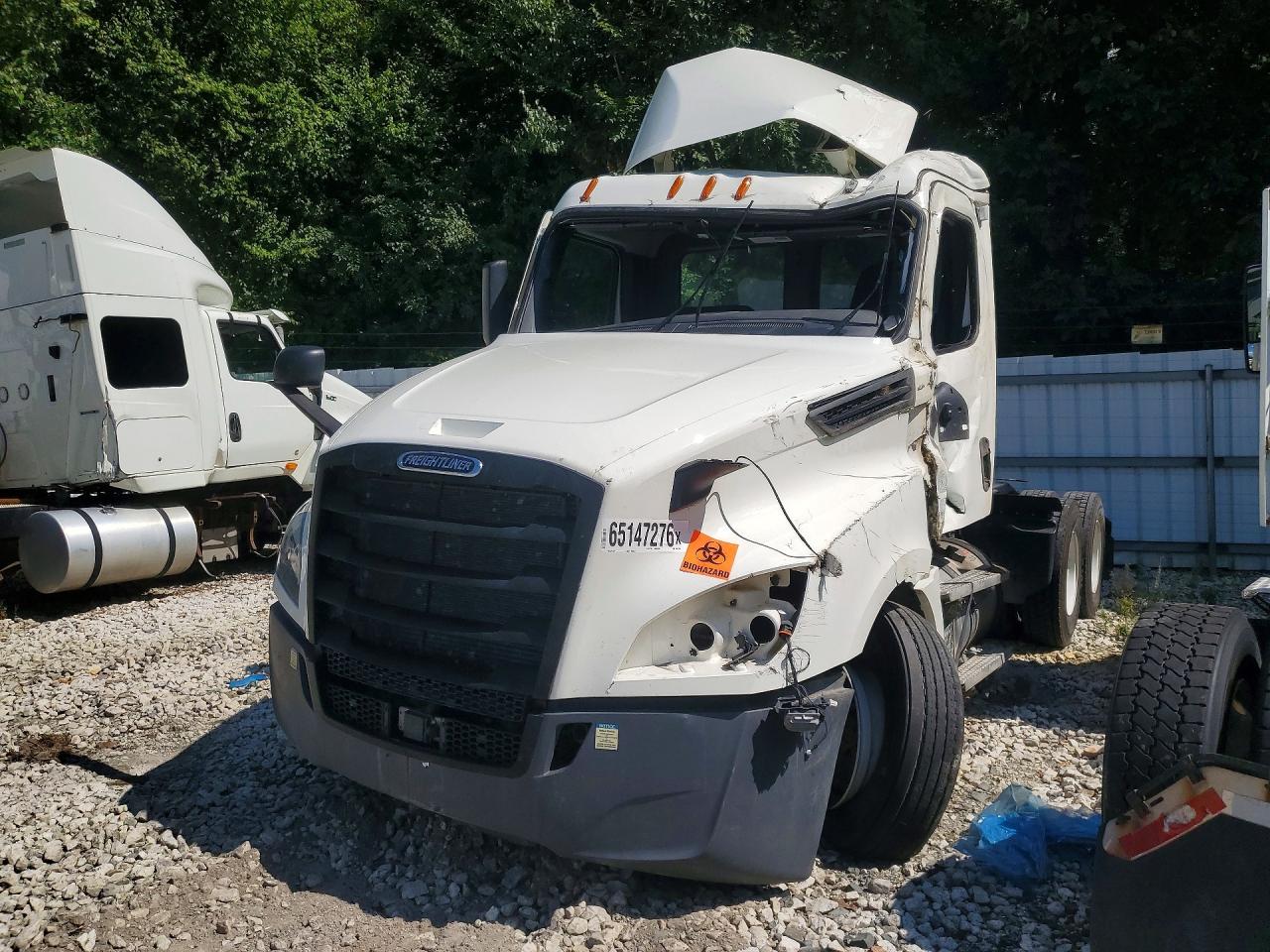 3AKJHLDV7SSWH1339 · 2025 FREIGHTLINER CASCADIA 126