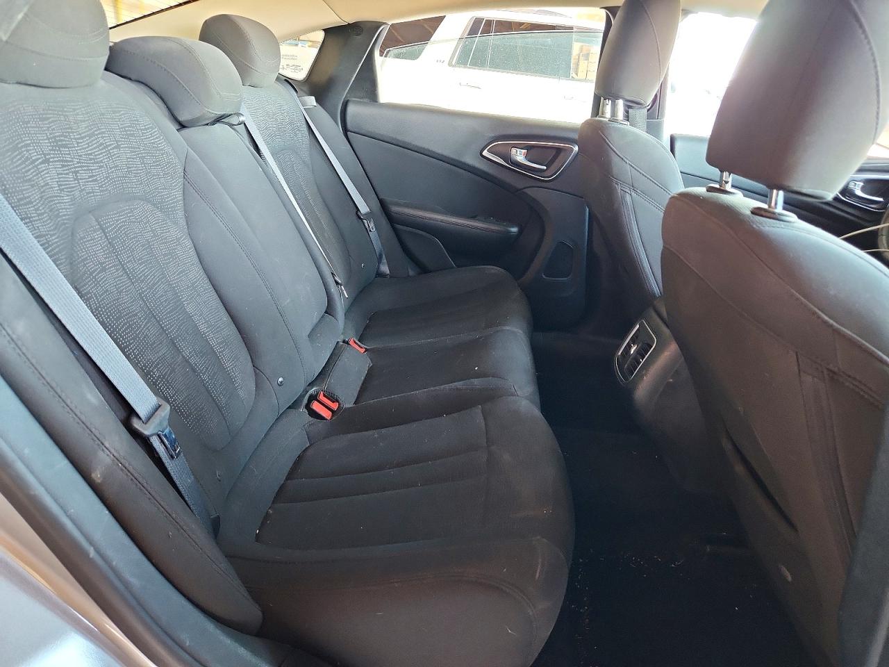 1C3CCCAB3FN711035 · 2015 CHRYSLER 200 · 10/13
