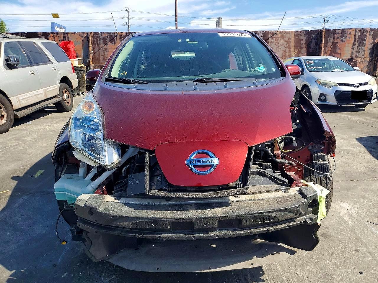 1N4BZ0CP9GC301467 · 2016 NISSAN LEAF · 5/12