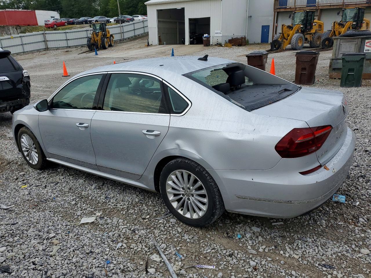 1VWBT7A38HC076526 · 2017 VOLKSWAGEN PASSAT · 2/12