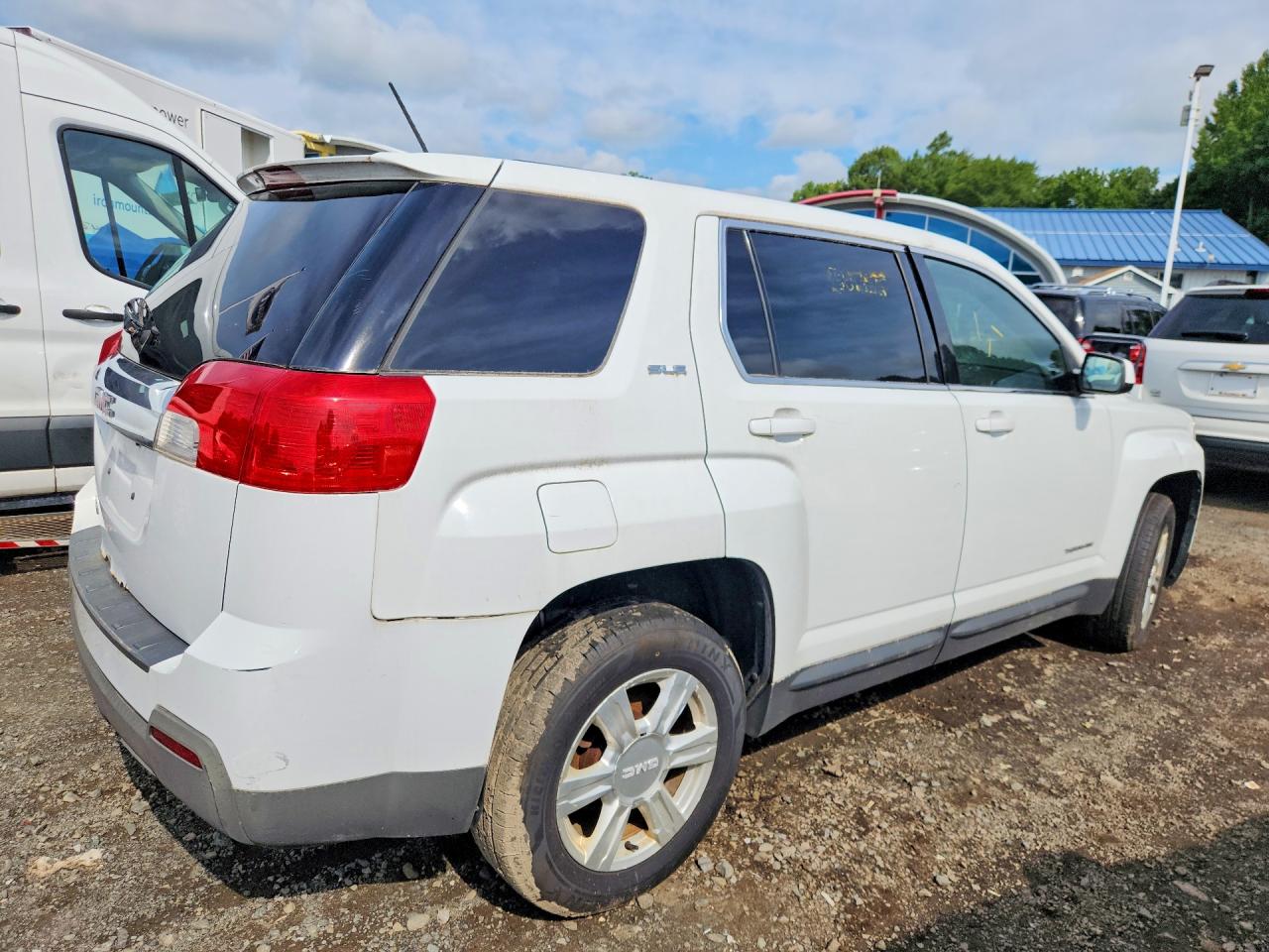 2GKALMEK3F6136446 · 2015 GMC TERRAIN · 3/13