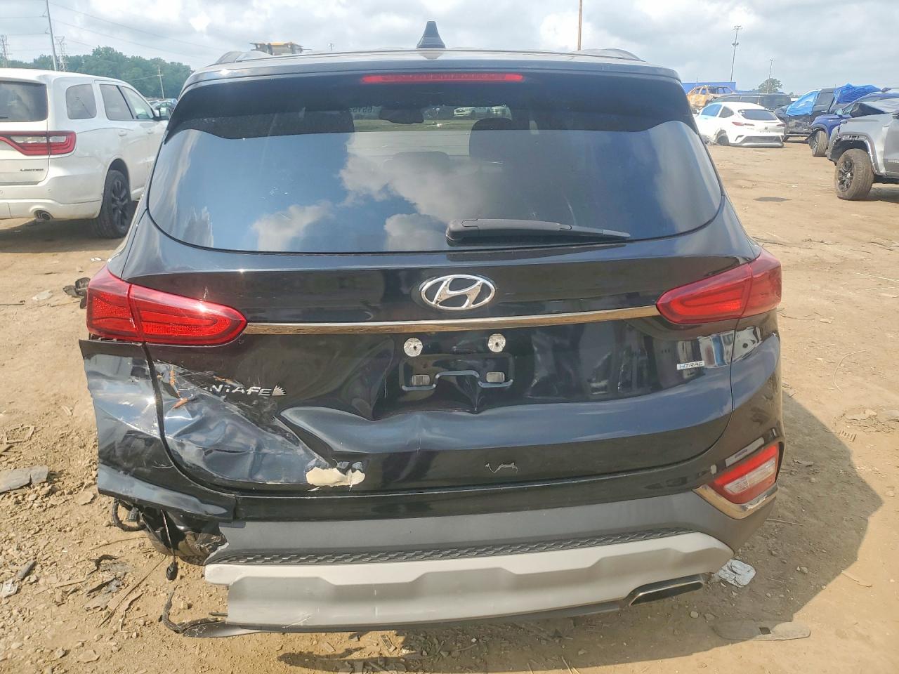 5NMS3CAD3KH136077 · 2019 HYUNDAI SANTA FE · 6/13