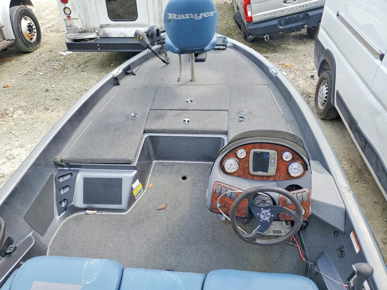 RNG6W305J304 · 2004 BOAT WITHOUT TRAILER · 5/10