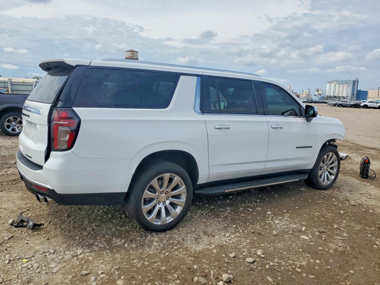 1GNSKFKD7PR230489 · 2023 CHEVROLET SUBURBAN · 3/14