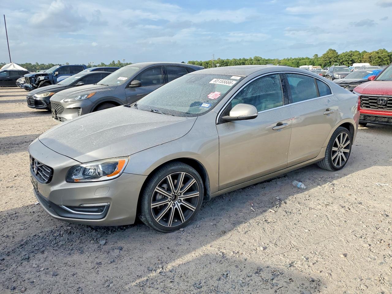 YV149MFM2F1346704 · 2015 VOLVO S60