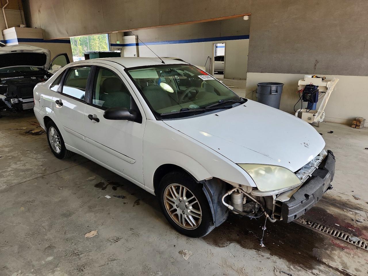 1FAFP34N75W147276 · 2005 FORD FOCUS · 4/12