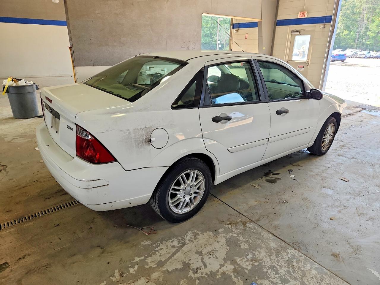 1FAFP34N75W147276 · 2005 FORD FOCUS · 3/12