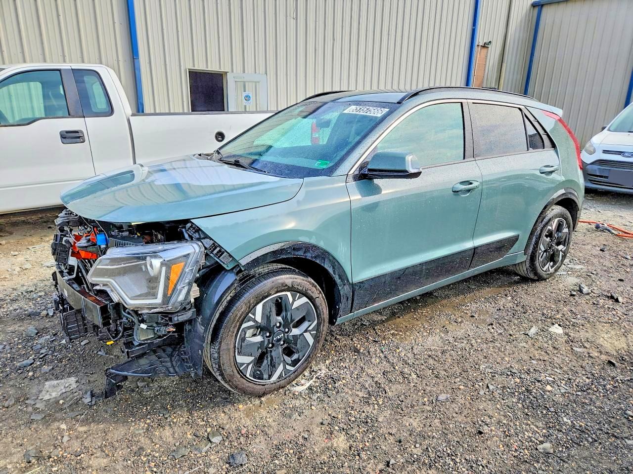 KNDCR3L19R5112319 · 2024 KIA NIRO