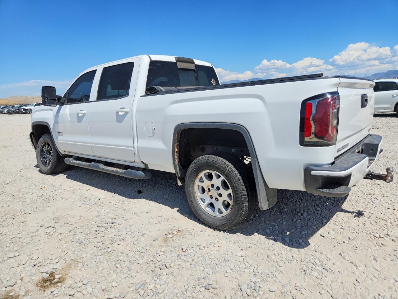 3GTU2NEJ2JG111169 · 2018 GMC SIERRA · 2/12