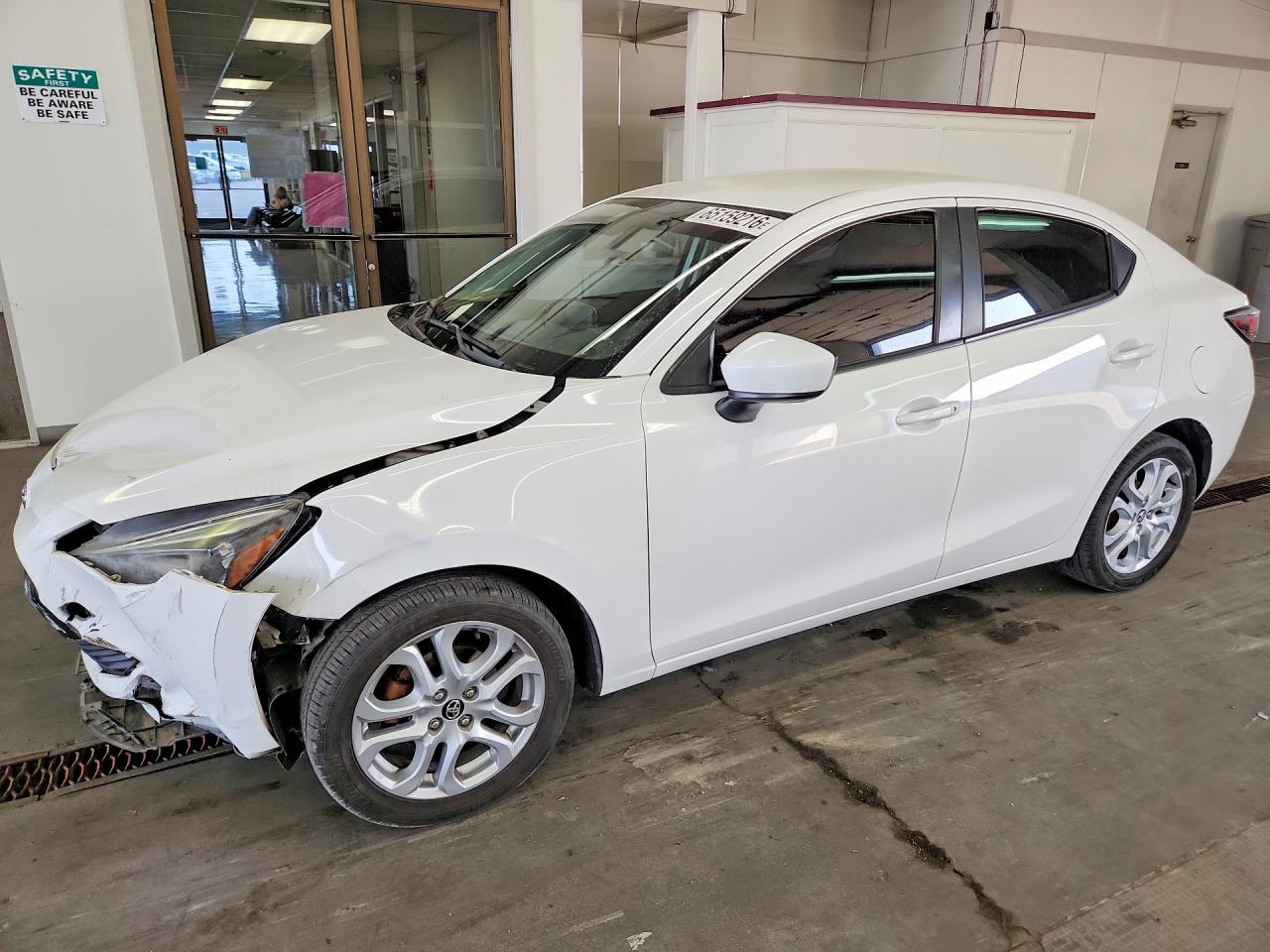 3MYDLBYV4HY172524 · 2017 TOYOTA YARIS