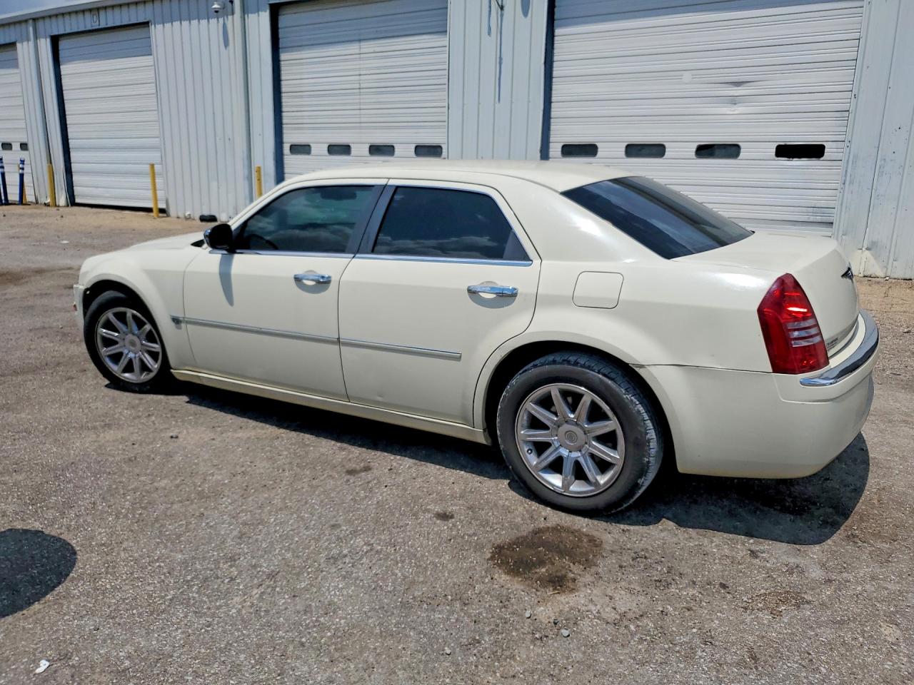 2C3KA63H96H486861 · 2006 CHRYSLER 300C · 2/12