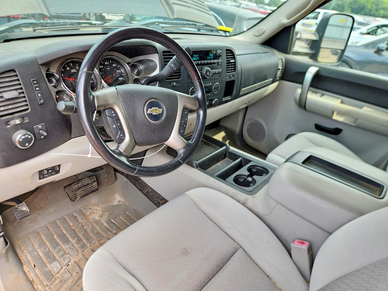 1GCHK236X7F506743 · 2007 CHEVROLET SILVERADO · 8/12