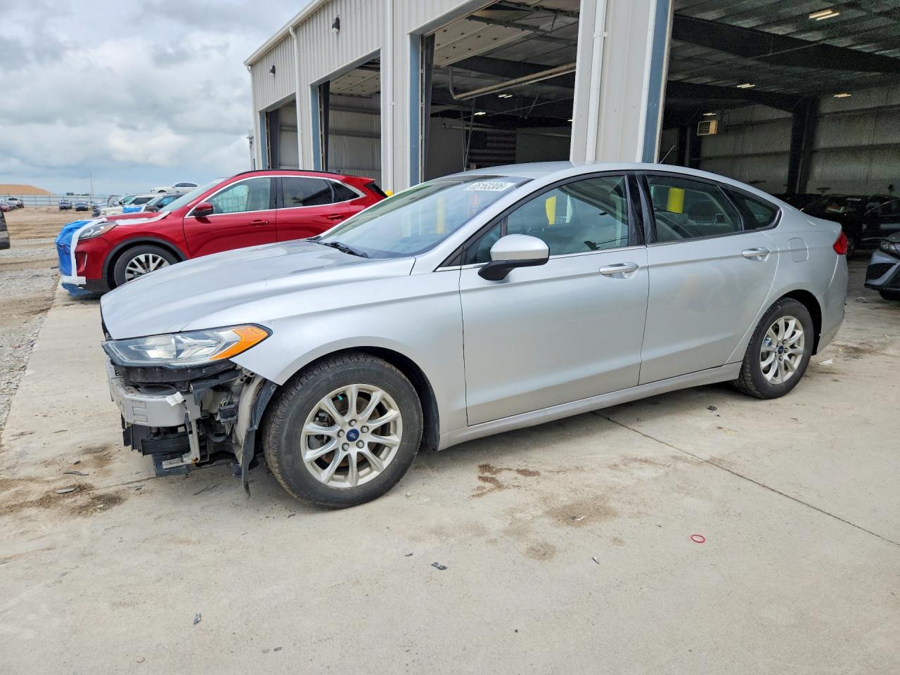 3FA6P0G7XHR244068 · 2017 FORD FUSION