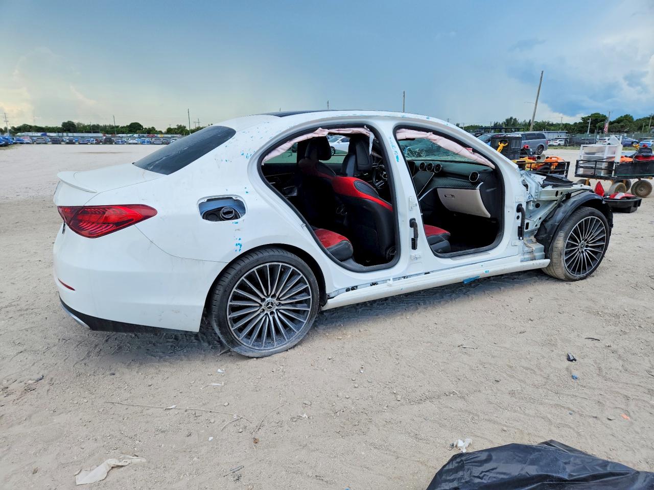 W1KAF4GB4RR180955 · 2024 MERCEDES-BENZ C · 3/13