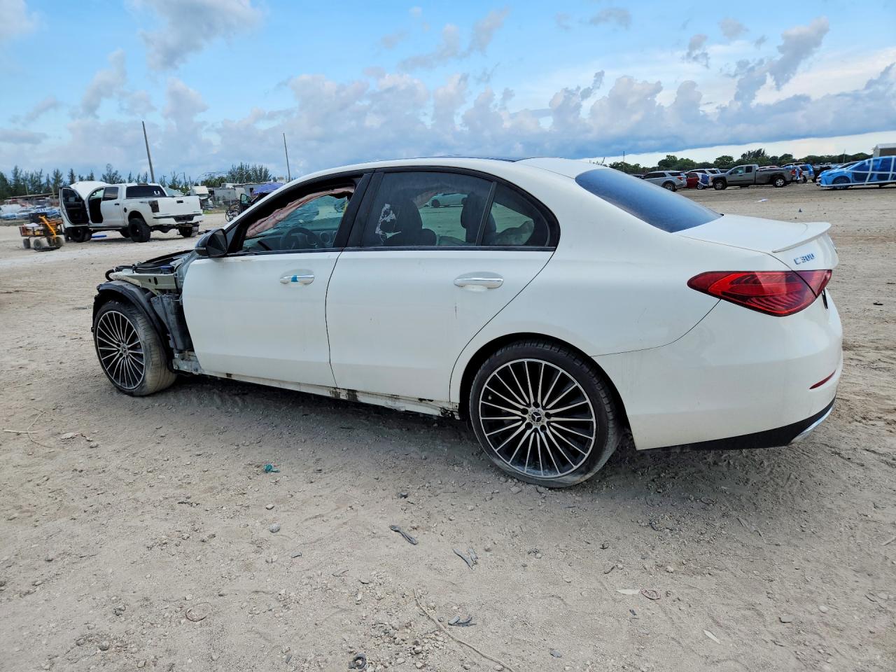 W1KAF4GB4RR180955 · 2024 MERCEDES-BENZ C · 2/13