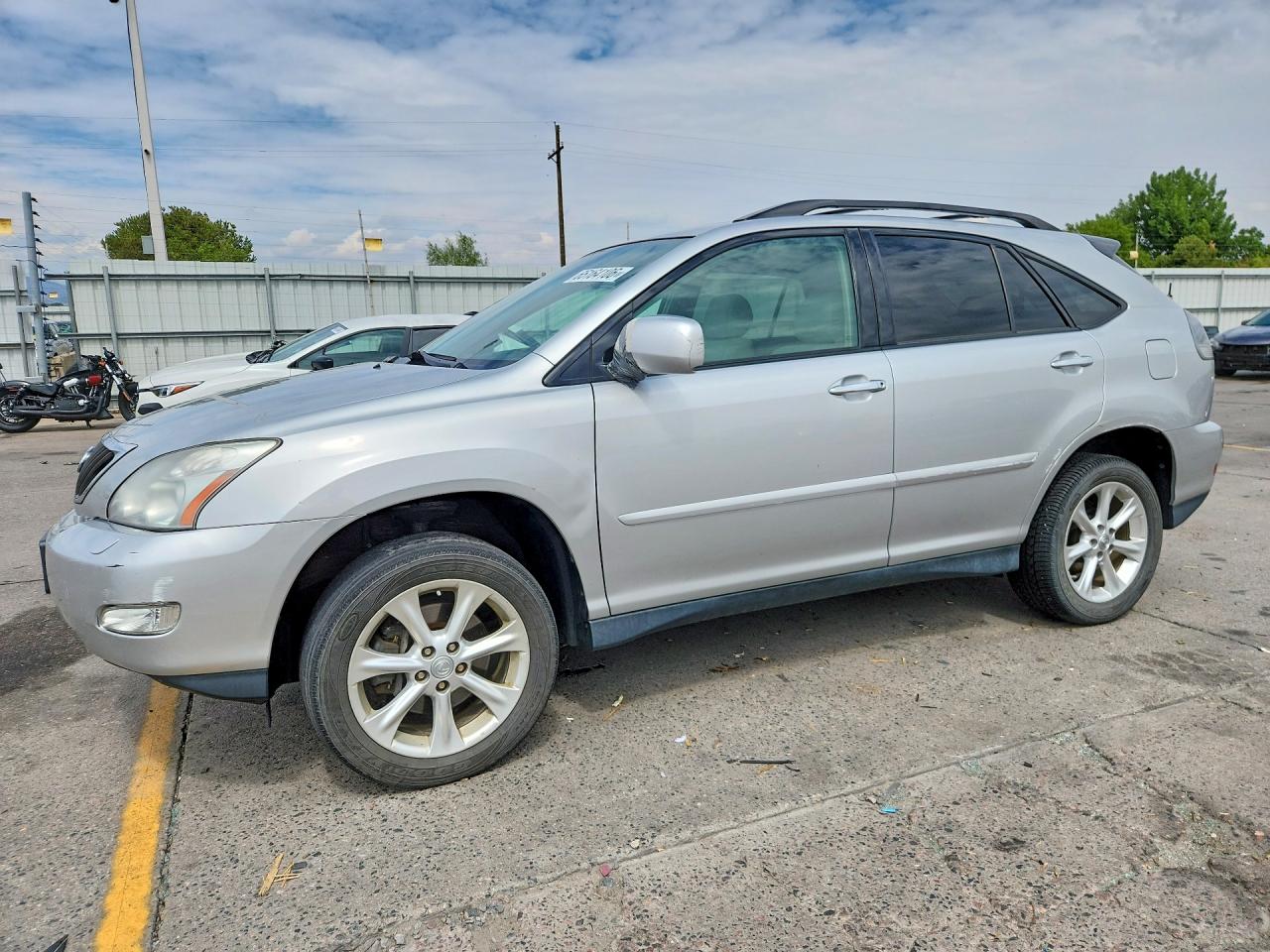 2T2HK31U89C123401 · 2009 LEXUS RX