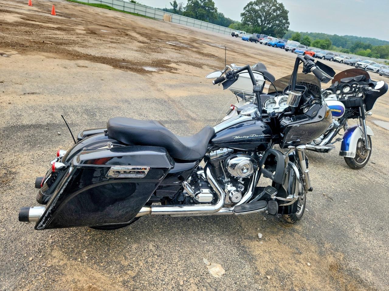 1HD1KHM1XCB622354 · 2012 HARLEY-DAVIDSON FLTRX