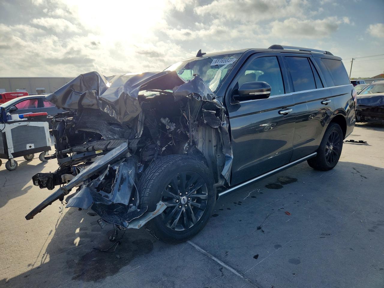 1FMJU1KTXKEA19808 · 2019 FORD EXPEDITION