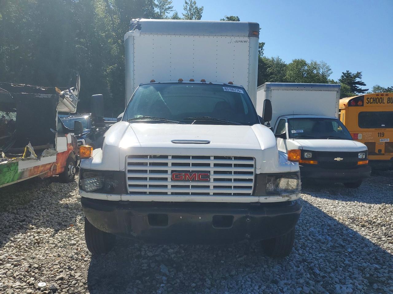 1GDG5C1E85F904867 · 2005 GMC C5500 · 5/13