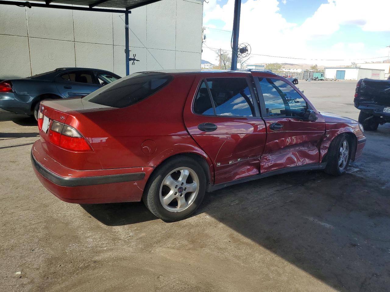 YS3EF48Z4X3039044 · 1999 SAAB 9-5 · 3/12