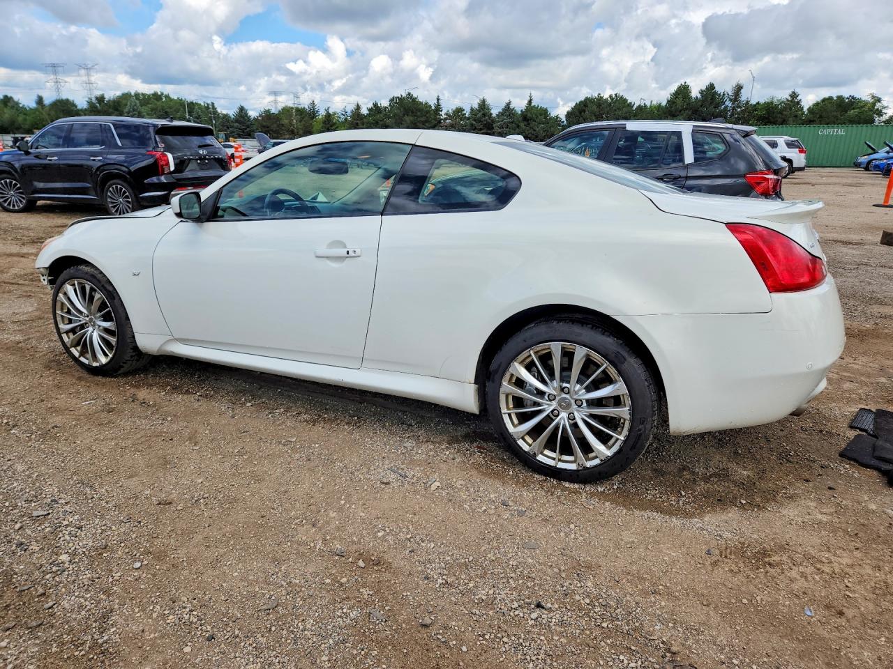 JN1CV6EL7EM131109 · 2014 INFINITI Q60 COUPE · 2/13