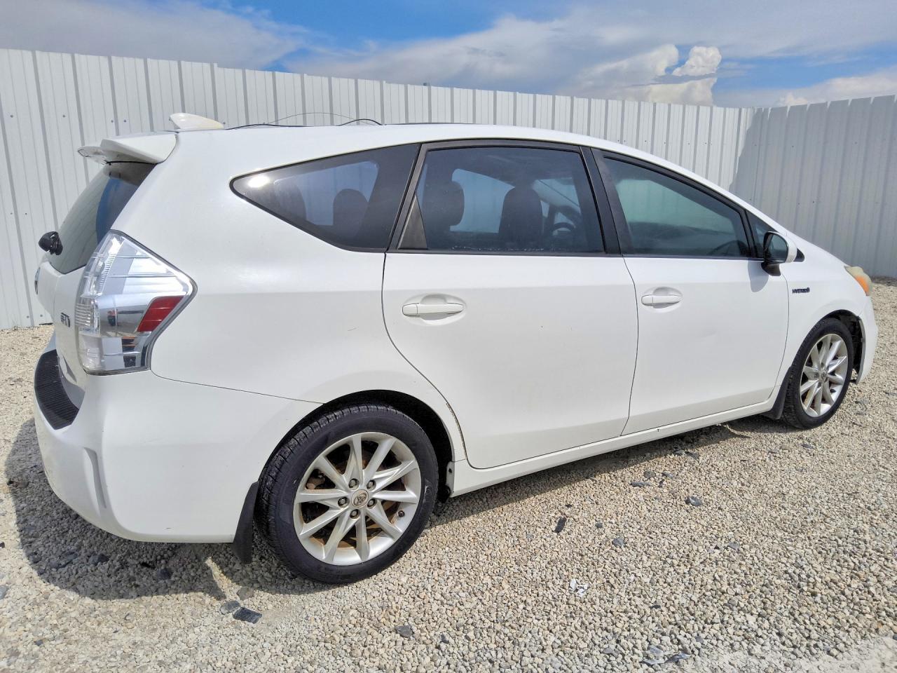 JTDZN3EU1C3041472 · 2012 TOYOTA PRIUS V · 3/12