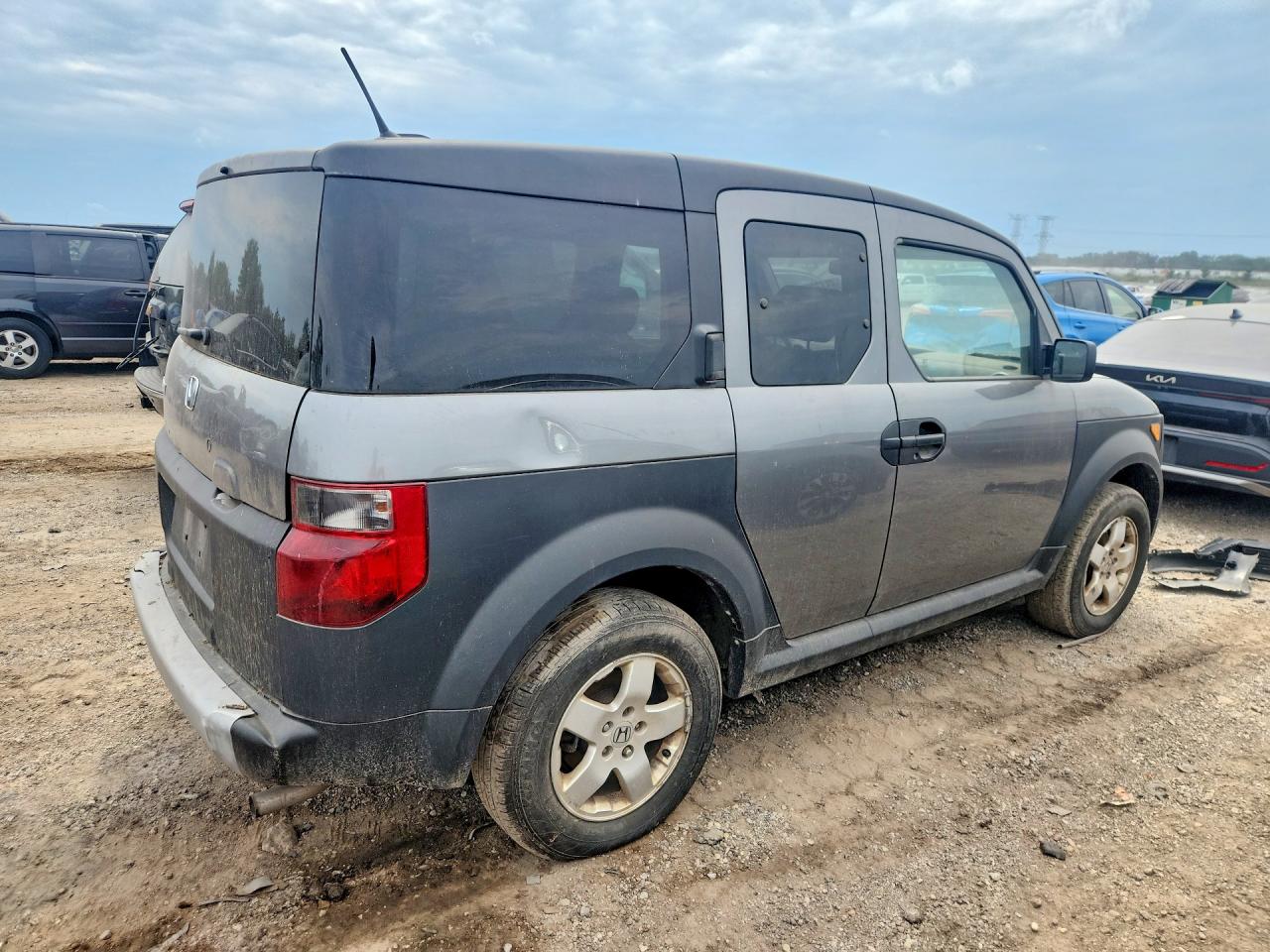 5J6YH17675L005451 · 2005 HONDA ELEMENT · 3/12