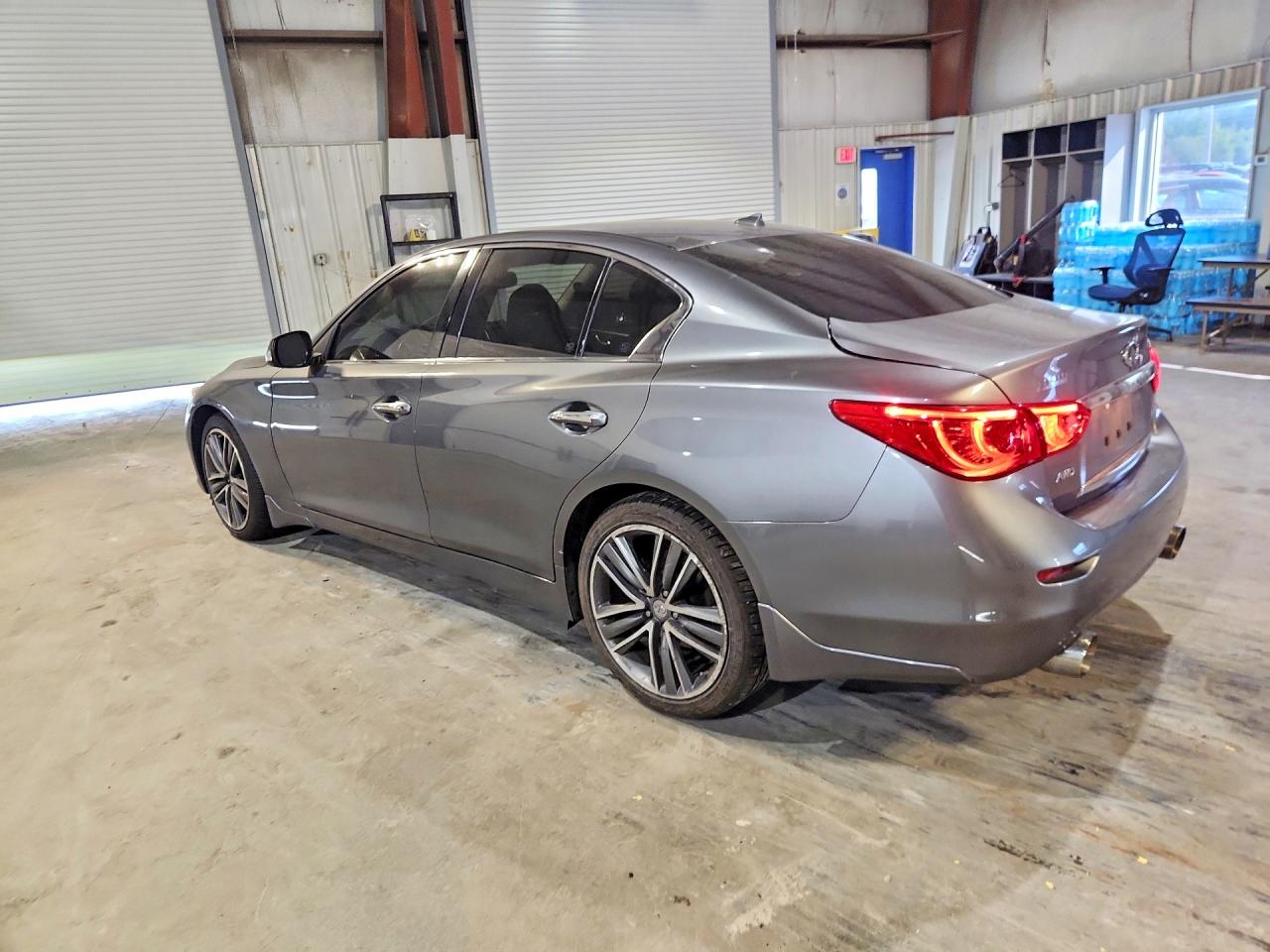 JN1EV7AR1HM832354 · 2017 INFINITI Q50 · 2/12